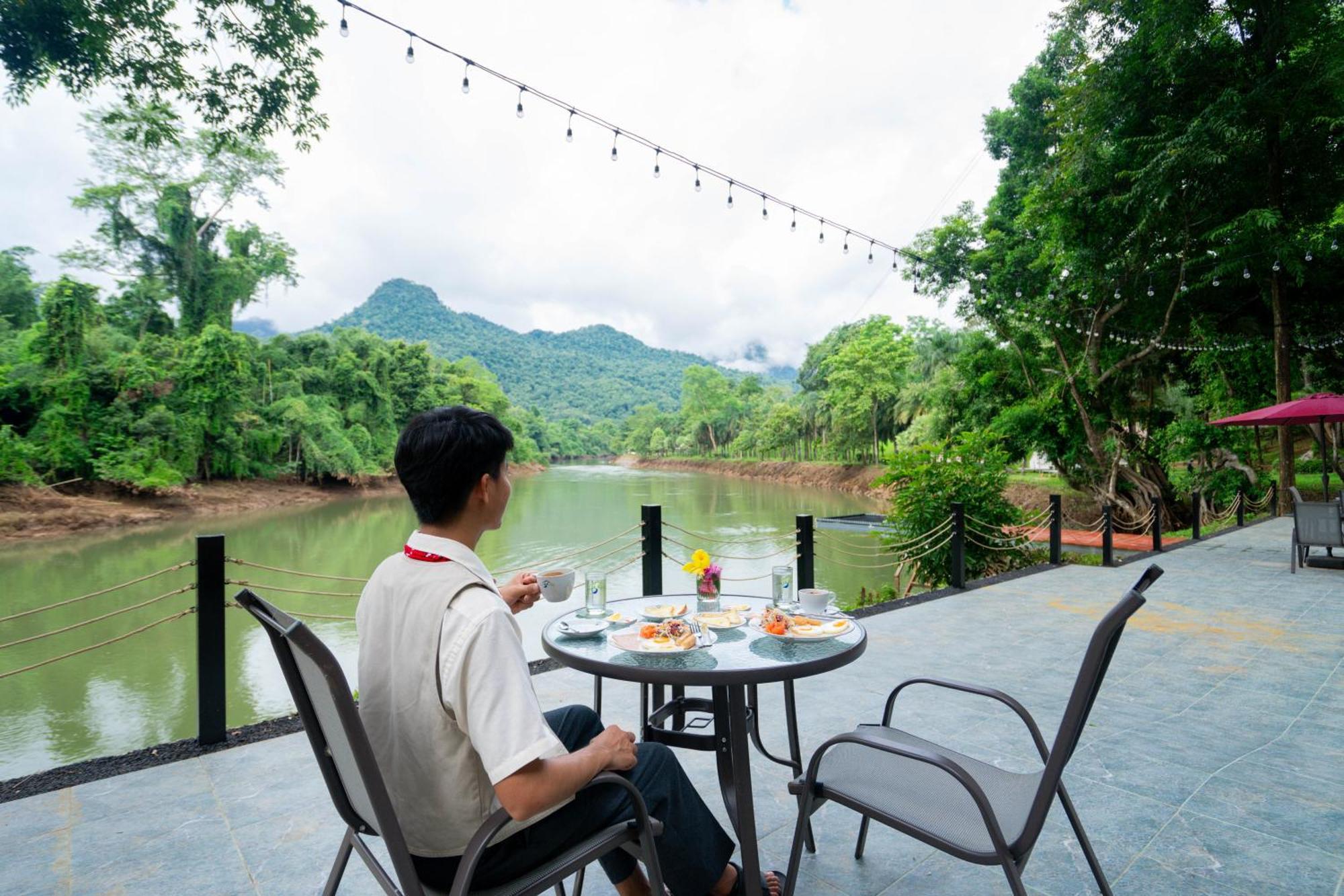 Puprai Tarnnarm Resort Thong Pha Phum Exterior photo