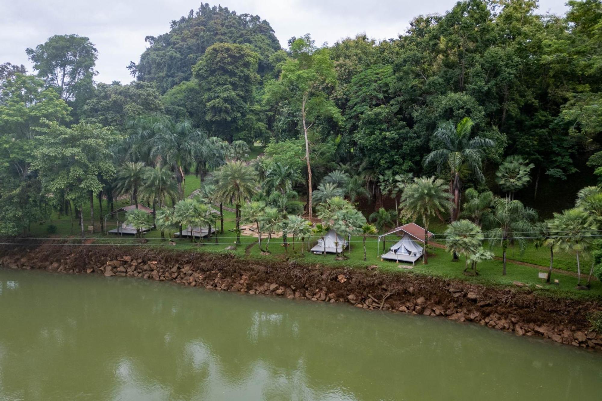 Puprai Tarnnarm Resort Thong Pha Phum Exterior photo