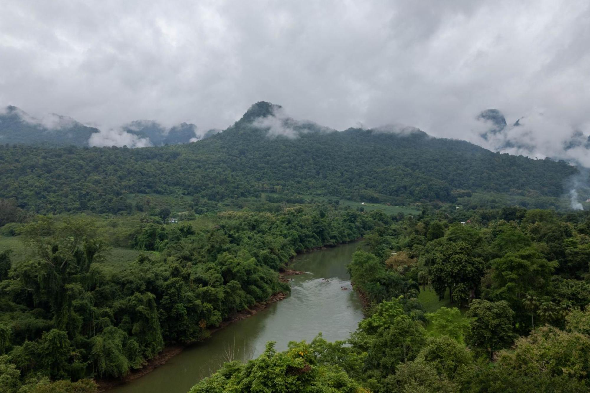 Puprai Tarnnarm Resort Thong Pha Phum Exterior photo